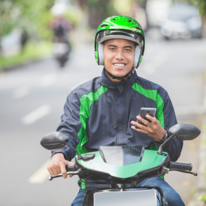 mototaxi 1280 × 1280 px 1 AppeC Para termos uma visão imparcial sobre os debates procuramos o atual presidente da Associação dos Prestadores de Serviço que Utilizam Plataformas Web e Aplicativos de Economia Compartilhada defensora individual e coletivo dos prestadores de ambas categorias